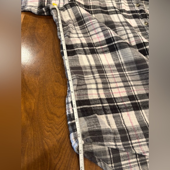 Time and Tru flannel hoodie great on cool evenings. Size XL 23 1/2” pit to pit - Picture 11 of 11